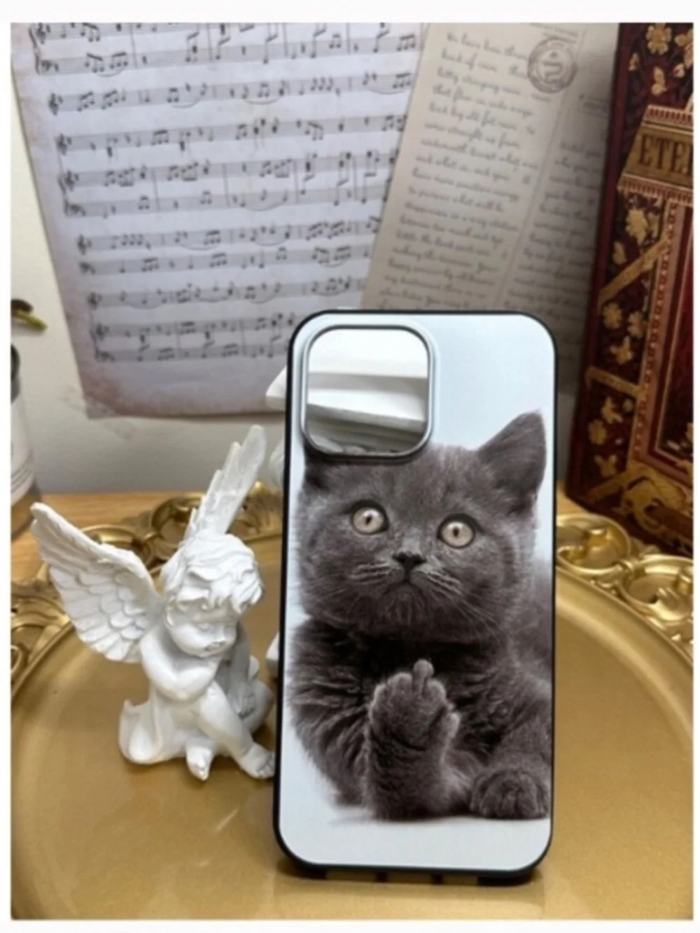 4 items .iphone 14/14plus/14pro/14promax cat case